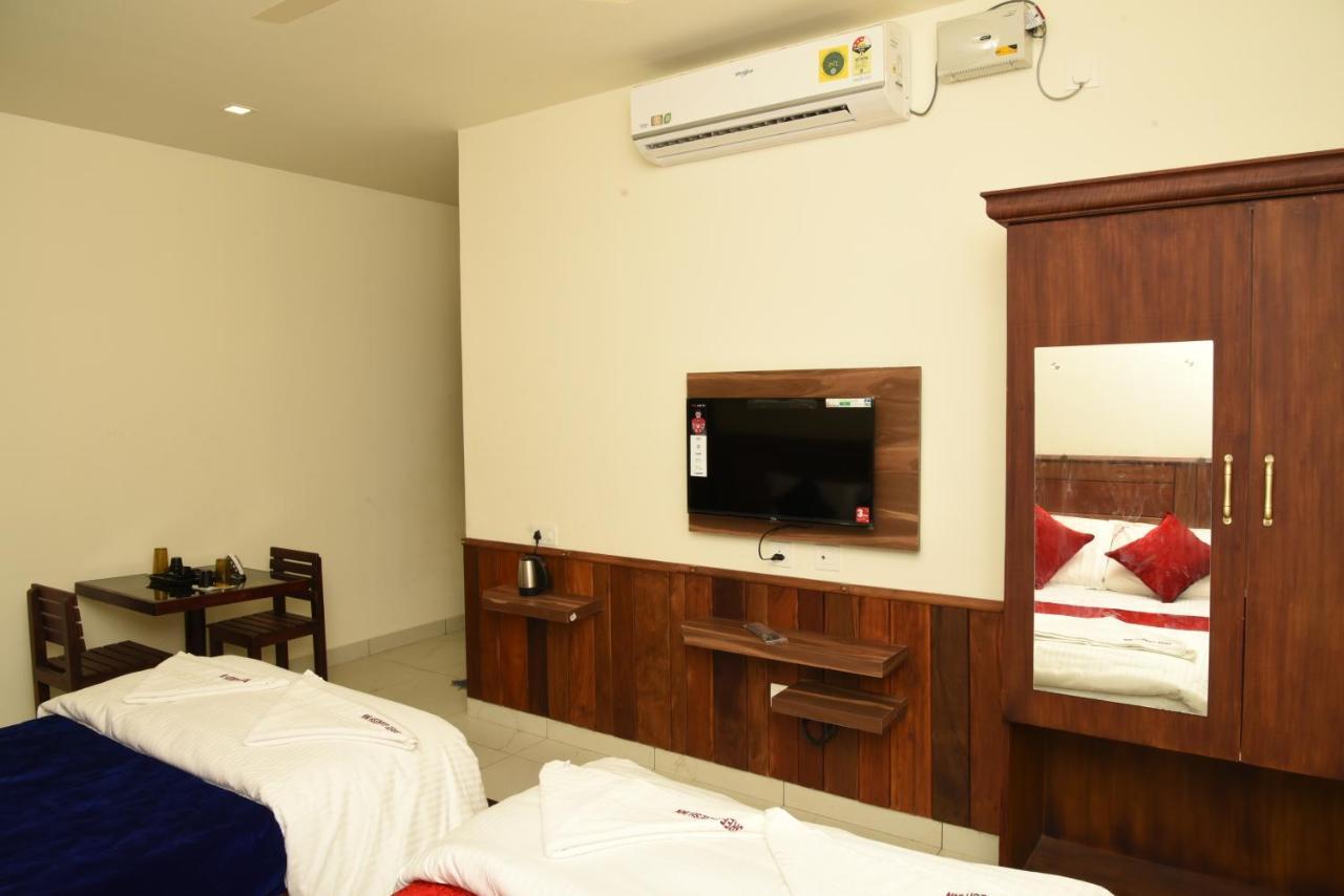 Sree Ganesh Inn ปัลนี ภายนอก รูปภาพ