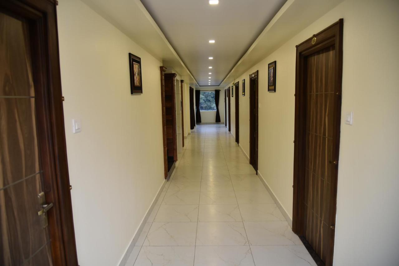 Sree Ganesh Inn ปัลนี ภายนอก รูปภาพ