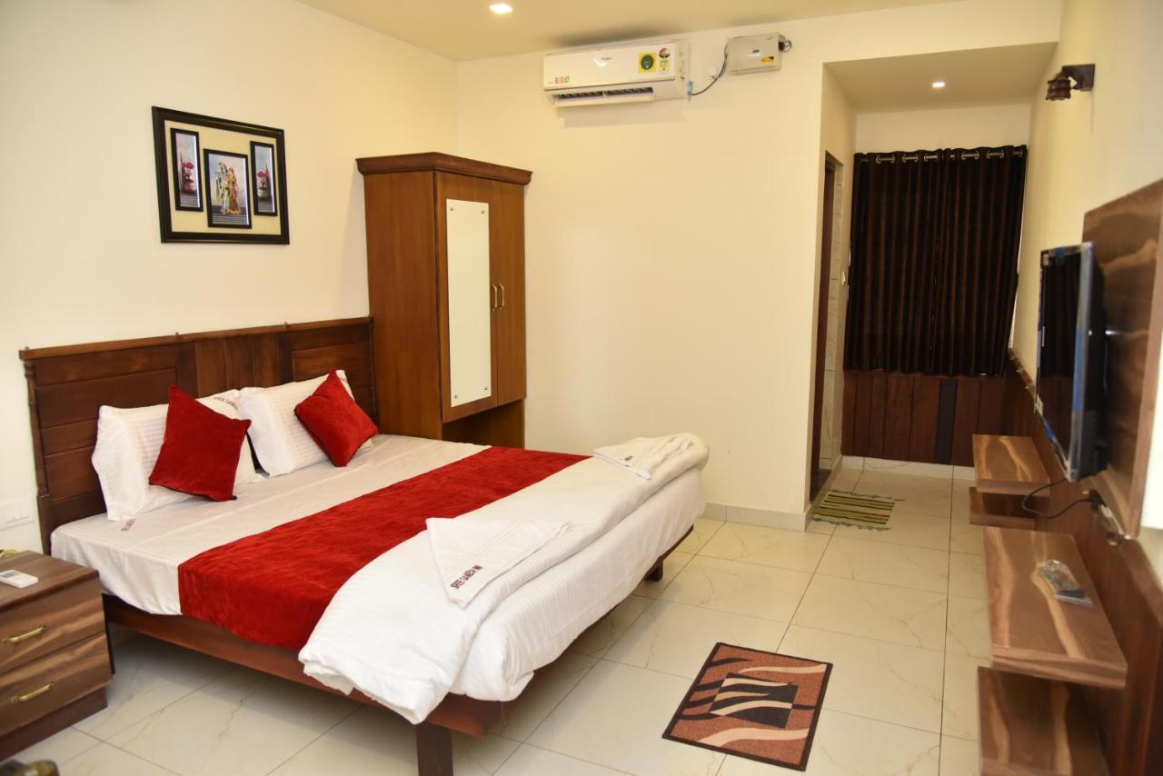 Sree Ganesh Inn ปัลนี ภายนอก รูปภาพ