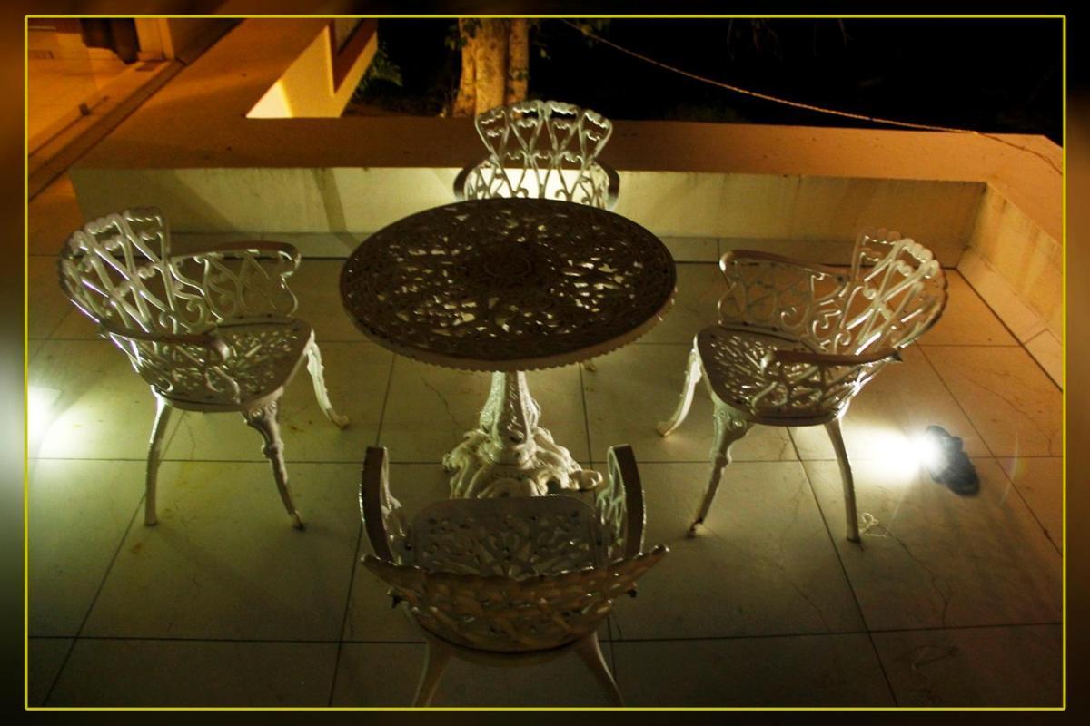 Sree Ganesh Inn ปัลนี ภายนอก รูปภาพ