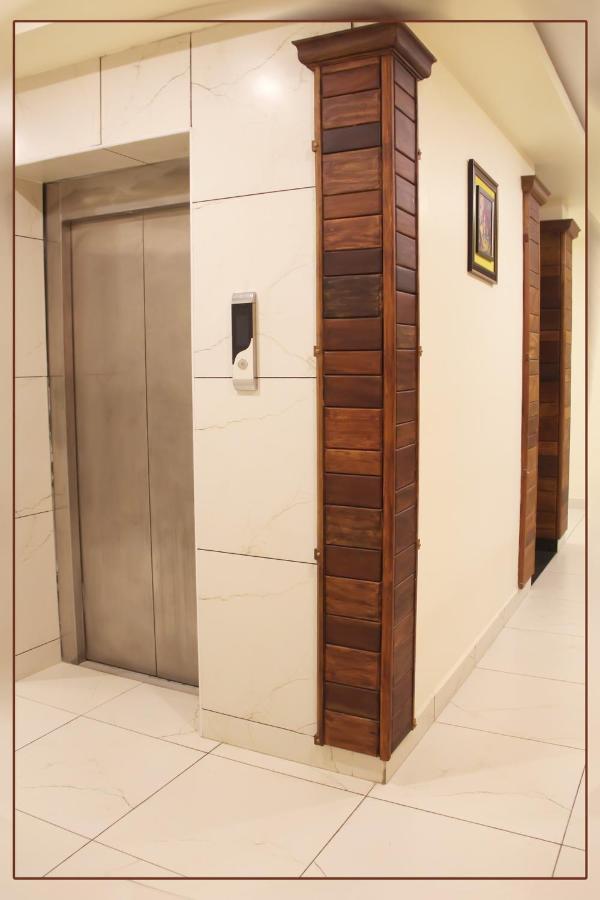 Sree Ganesh Inn ปัลนี ภายนอก รูปภาพ