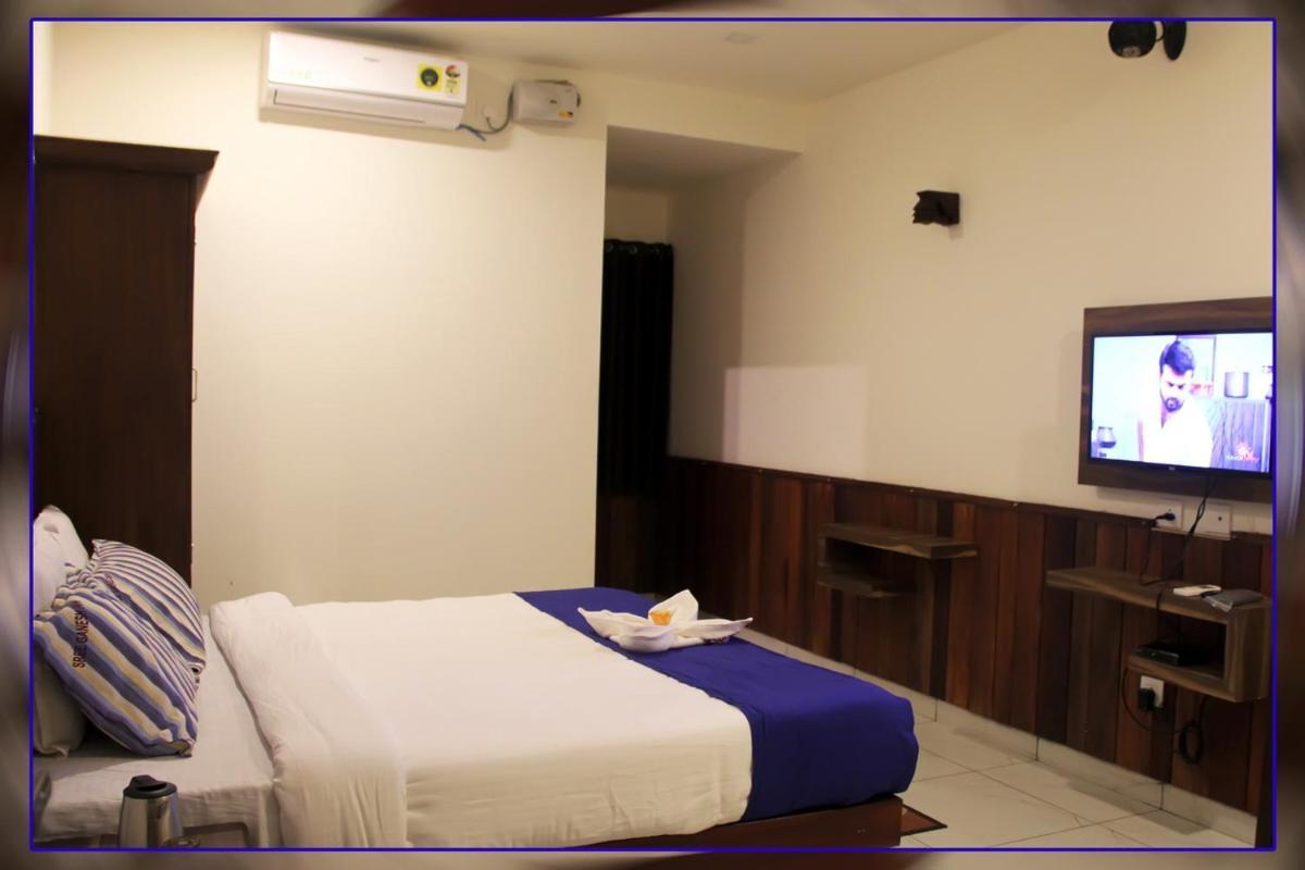 Sree Ganesh Inn ปัลนี ภายนอก รูปภาพ